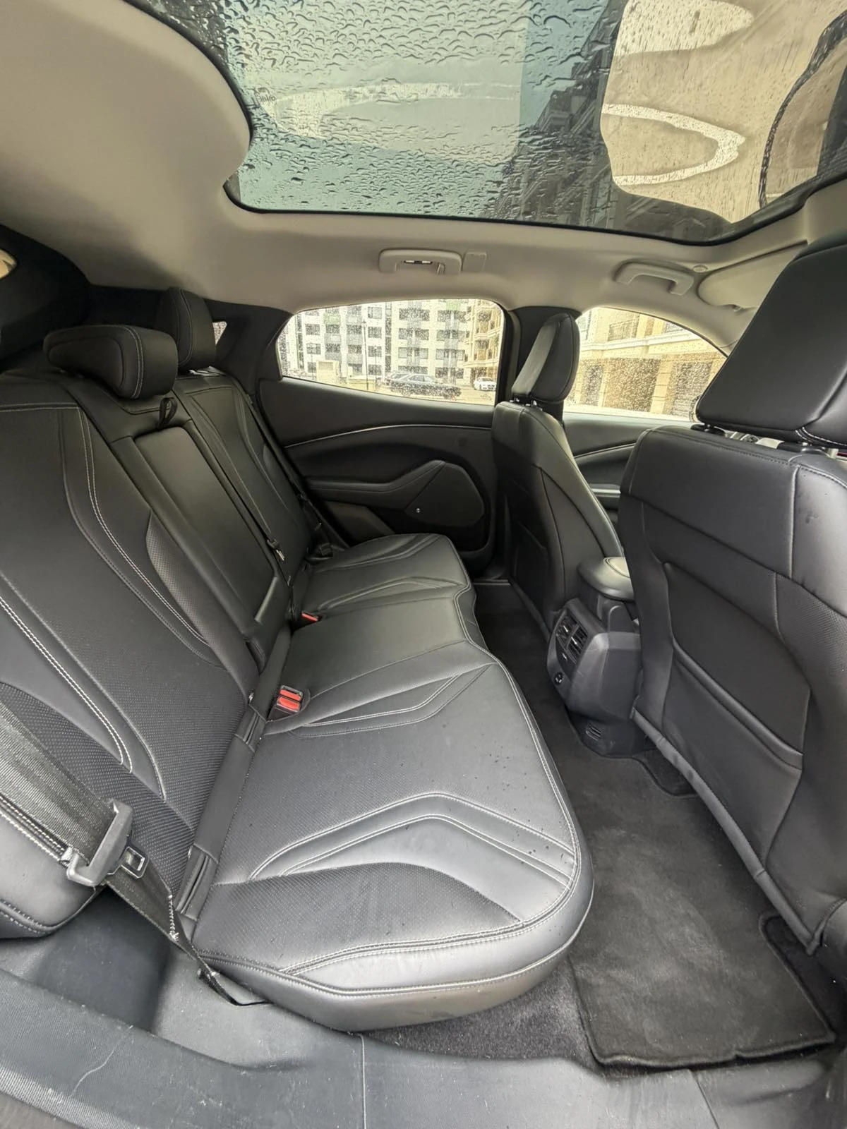 Ford Mustang Mach-E, снимка 9 - Автомобили и джипове - 53932248