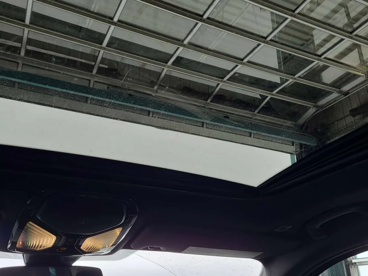 BMW 330 * 330I XDRIVE * CARFAX * 2 КЛЮЧА * ПАНОРАМА * , снимка 14 - Автомобили и джипове - 53933032