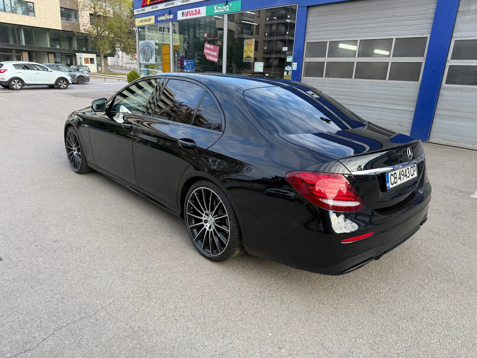 Mercedes-Benz E 43 AMG, снимка 2 - Автомобили и джипове - 54399945