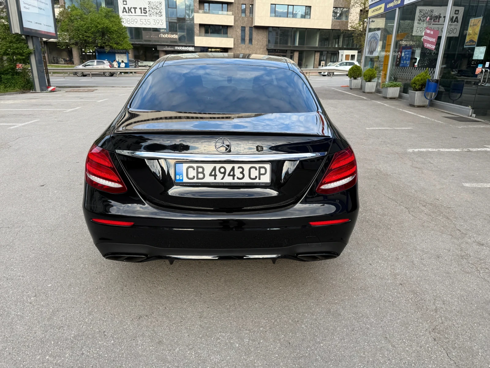 Mercedes-Benz E 43 AMG, снимка 3 - Автомобили и джипове - 54399945