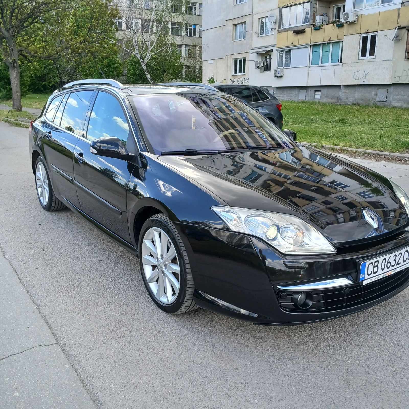 Renault Laguna АВТОМАТИК , снимка 2 - Автомобили и джипове - 54481639