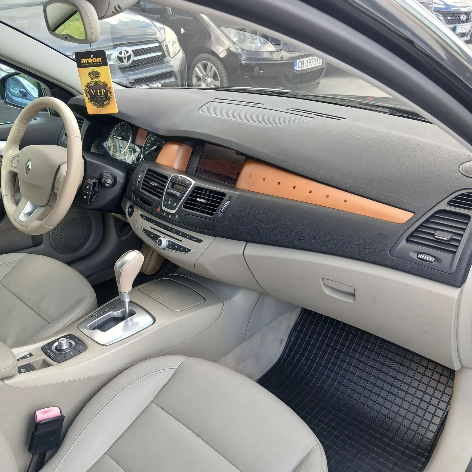 Renault Laguna АВТОМАТИК , снимка 11 - Автомобили и джипове - 54481639