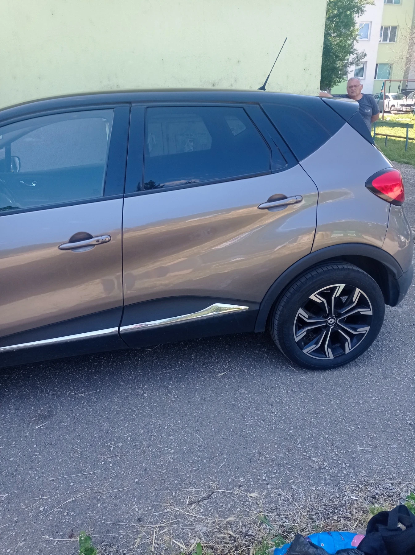 Renault Captur SUV, снимка 3 - Автомобили и джипове - 55437433