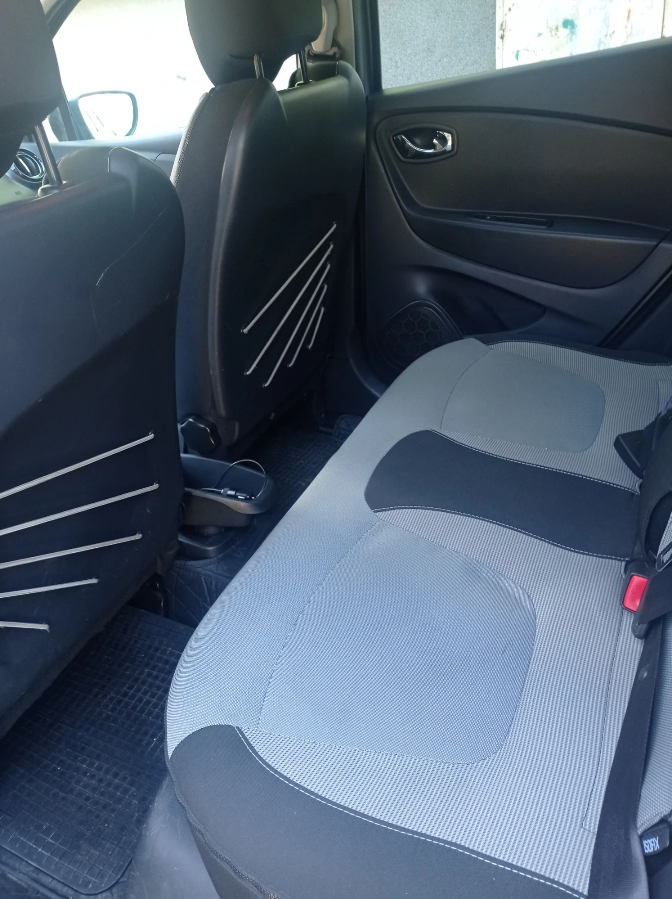 Renault Captur SUV, снимка 14 - Автомобили и джипове - 55437433