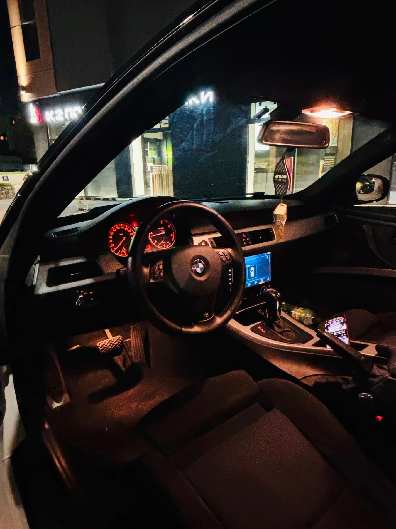 BMW 320, снимка 9 - Автомобили и джипове - 55967887