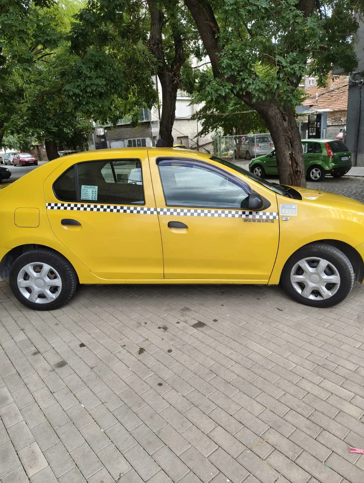 Dacia Logan, снимка 4 - Автомобили и джипове - 56312656
