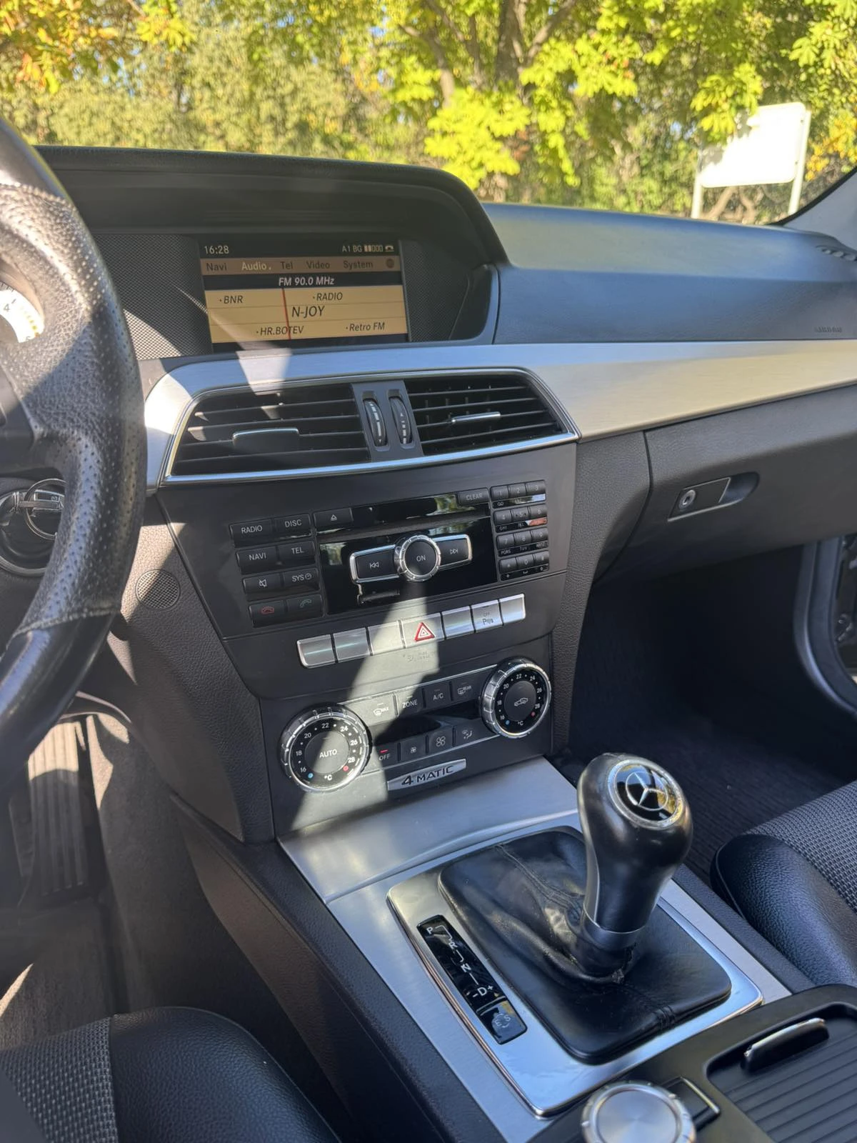 Mercedes-Benz C 250 CDI 4 MATIC, снимка 12 - Автомобили и джипове - 56347989