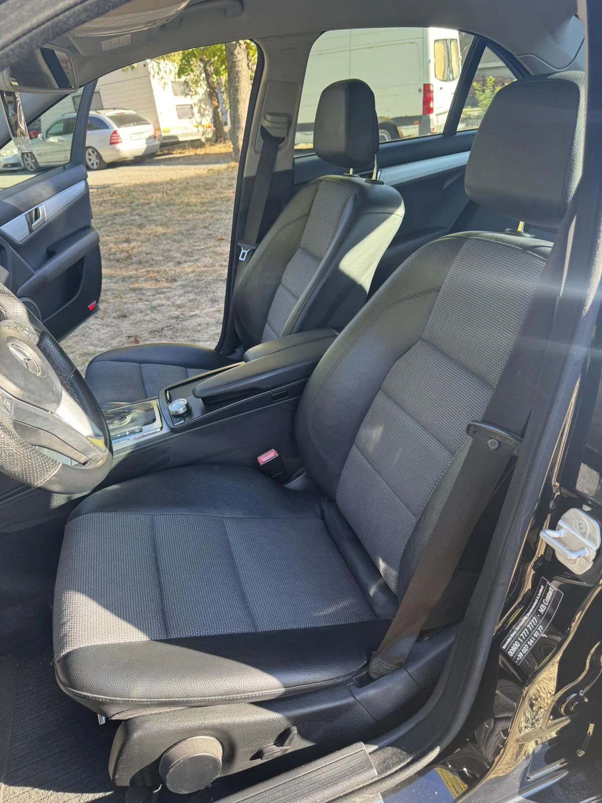 Mercedes-Benz C 250 CDI 4 MATIC, снимка 14 - Автомобили и джипове - 56347989
