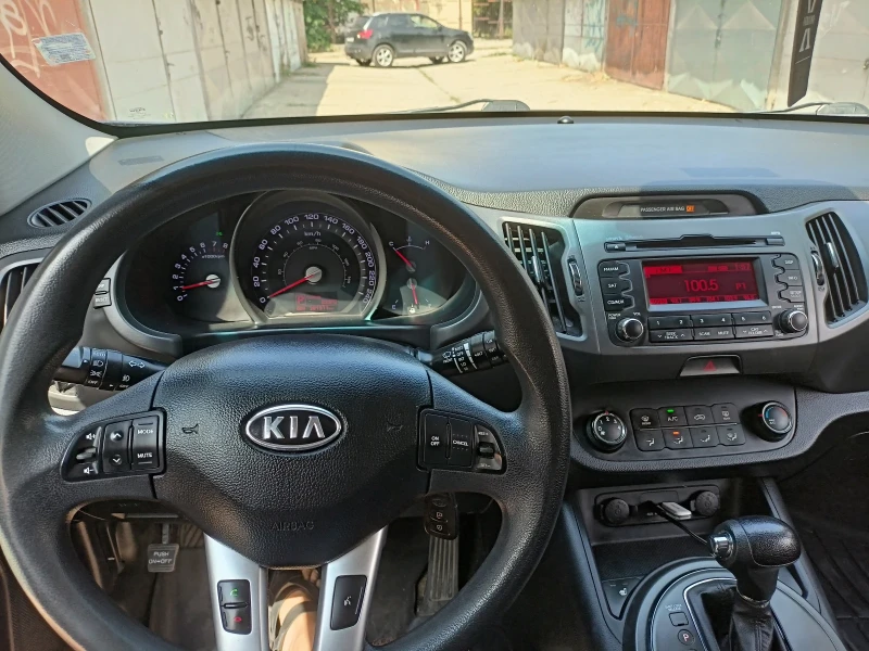 Kia Sportage, снимка 4 - Автомобили и джипове - 46615856