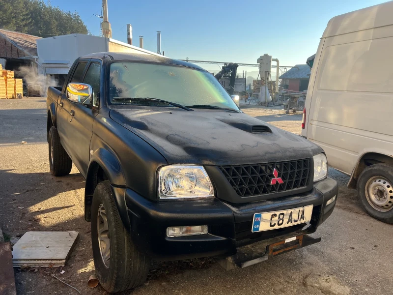 Mitsubishi L200 Бензин, реални км, снимка 1 - Автомобили и джипове - 48384456