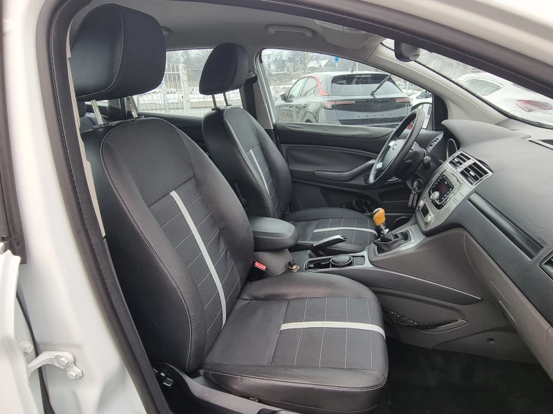 Ford Kuga 2.0 TDCI, снимка 11 - Автомобили и джипове - 48779742