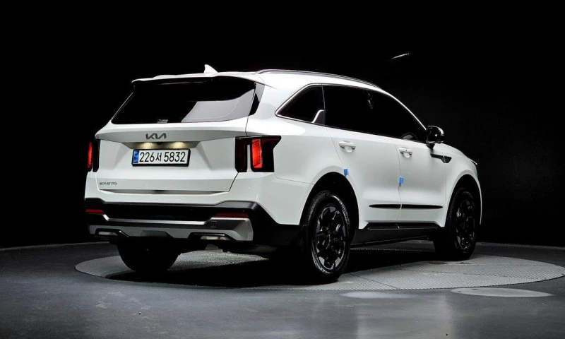 Kia Sorento Gasoline 2.5T 2WD Noblesse, снимка 2 - Автомобили и джипове - 52109994