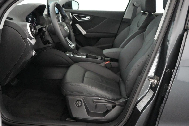 Audi Q2 40TFSI* QUATTRO* LED* DISTR* KEYLESS* , снимка 9 - Автомобили и джипове - 52708901