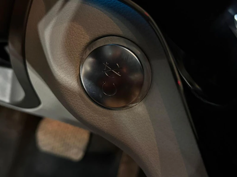 Mercedes-Benz GL 350 AMG PACKAGE* 7 PASS* KEYLESS* PANO* Кожа* Подгрев*, снимка 11 - Автомобили и джипове - 53479951