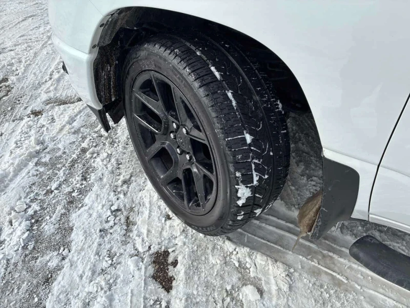 Dodge RAM 1500 * Sport * CARFAX * БЕЗ ПЪРВОНАЧАЛНА ВНОСКА, снимка 7 - Автомобили и джипове - 53563766