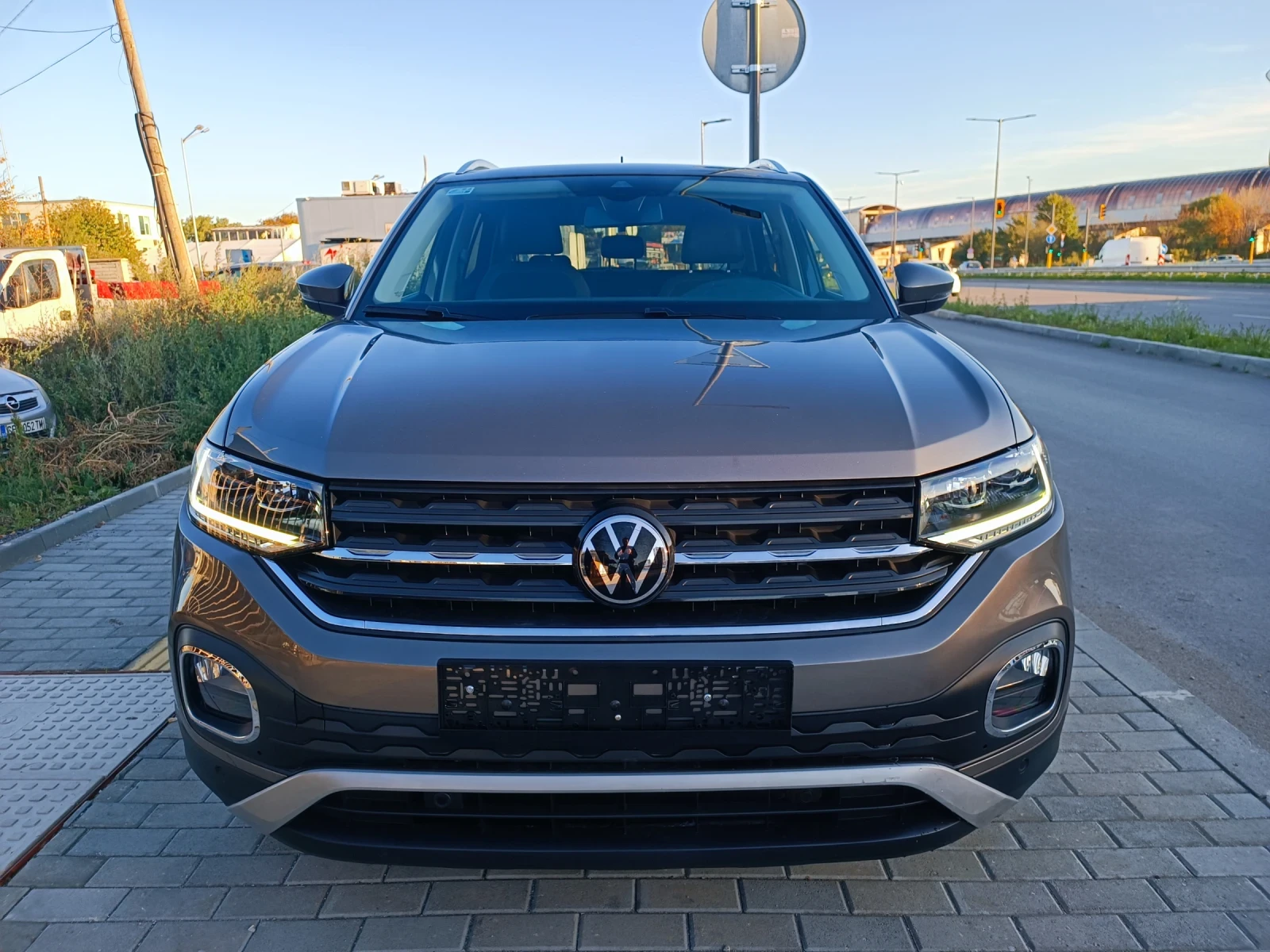 VW T-Cross КАТО НОВ 16000км. РЕАЛНИ ! - изображение 2