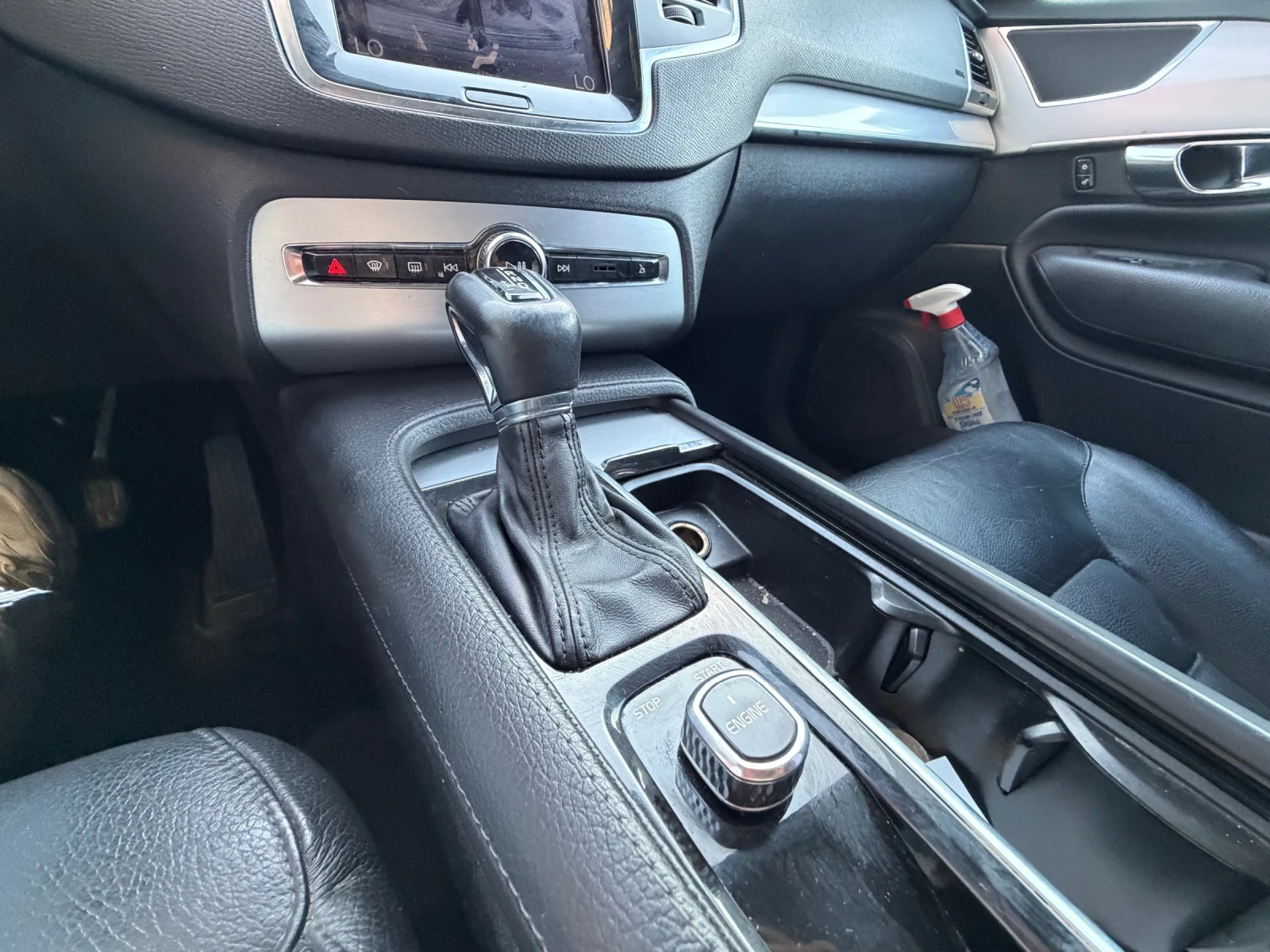 Volvo Xc90 D5* Кожа* Led* Теглич, снимка 12 - Автомобили и джипове - 52884532