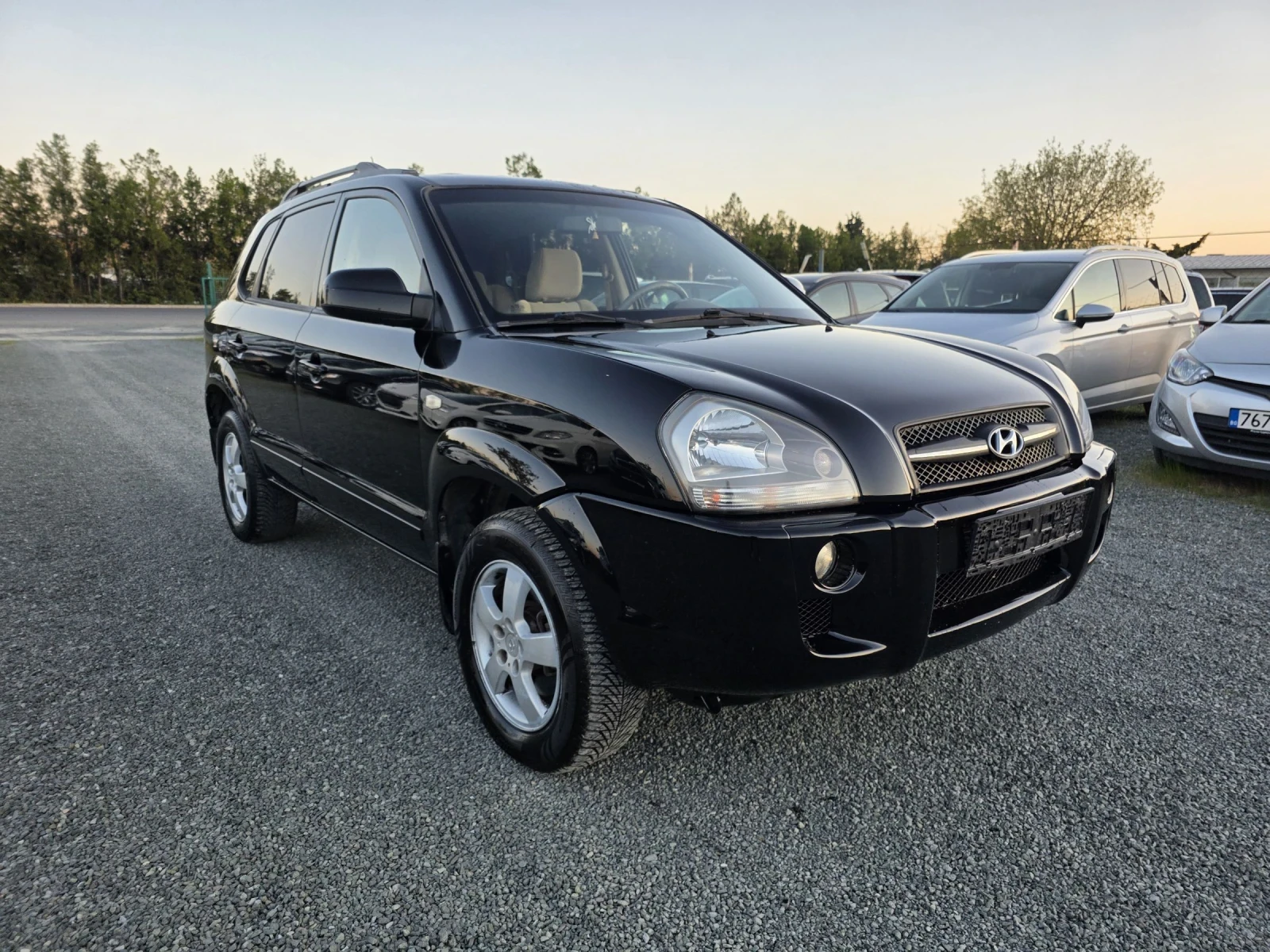 Hyundai Tucson 2.0 газ 196000, снимка 3 - Автомобили и джипове - 54323116