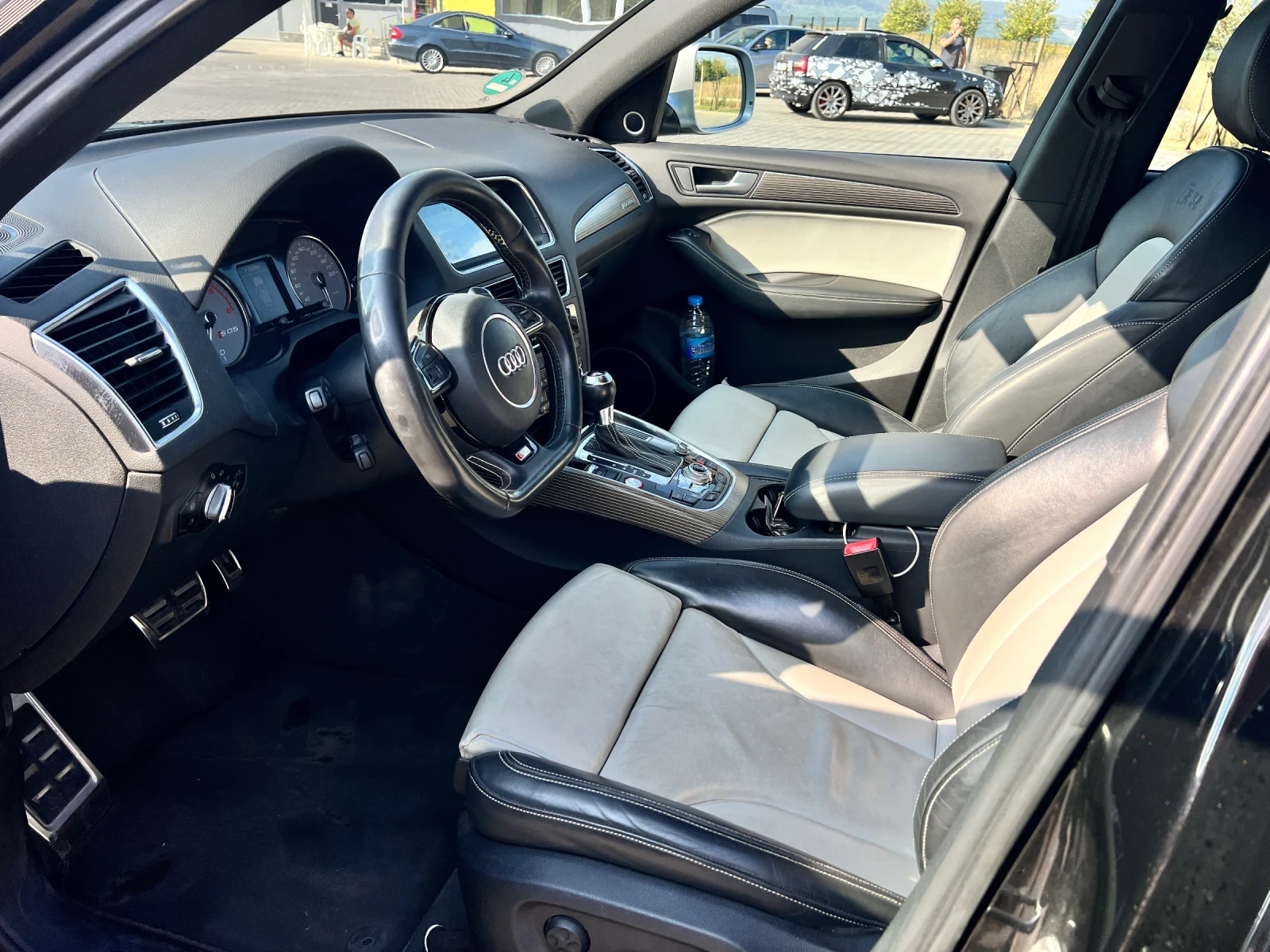 Audi SQ5 3.0BiTDi Quattro, PANO , Distronik, LaneAssist, снимка 12 - Автомобили и джипове - 54034583