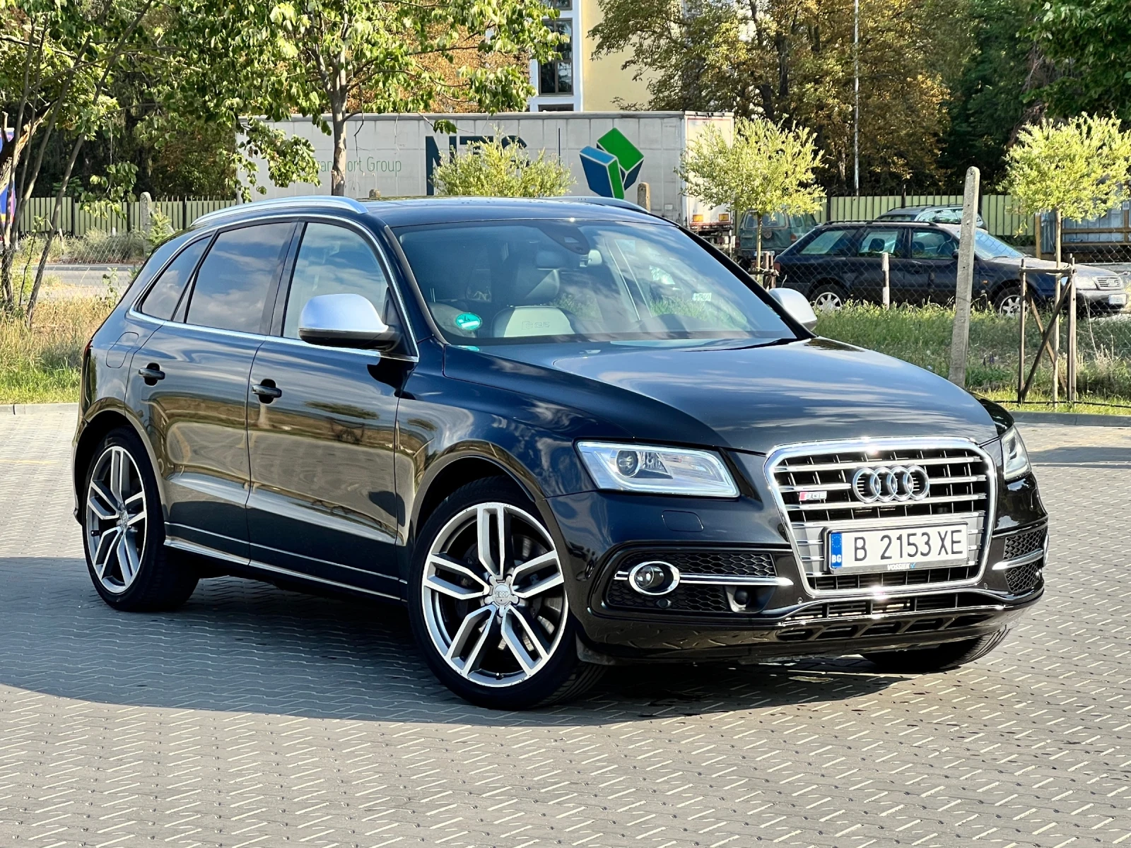 Audi SQ5 3.0BiTDi Quattro, PANO , Distronik, LaneAssist, снимка 11 - Автомобили и джипове - 54034583