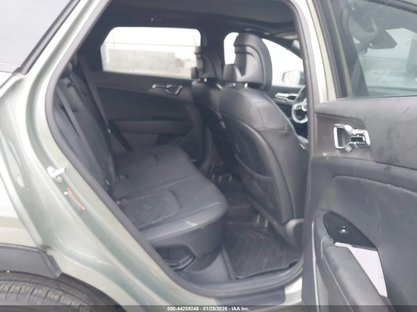 Kia Sportage 1.6l Plug-In Hybrid X-Line, снимка 8 - Автомобили и джипове - 54098327