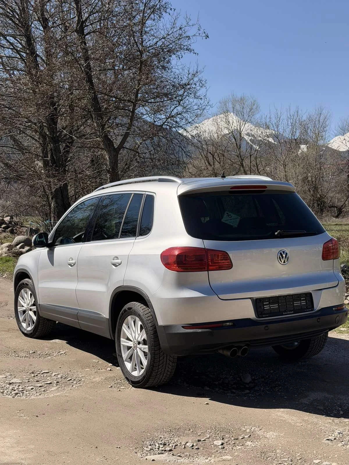 VW Tiguan, снимка 4 - Автомобили и джипове - 54111516