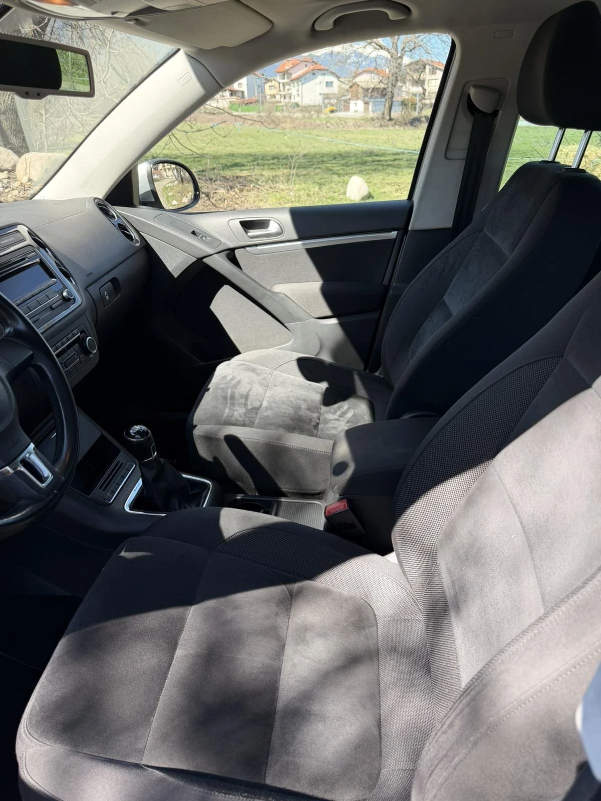 VW Tiguan, снимка 9 - Автомобили и джипове - 54111516