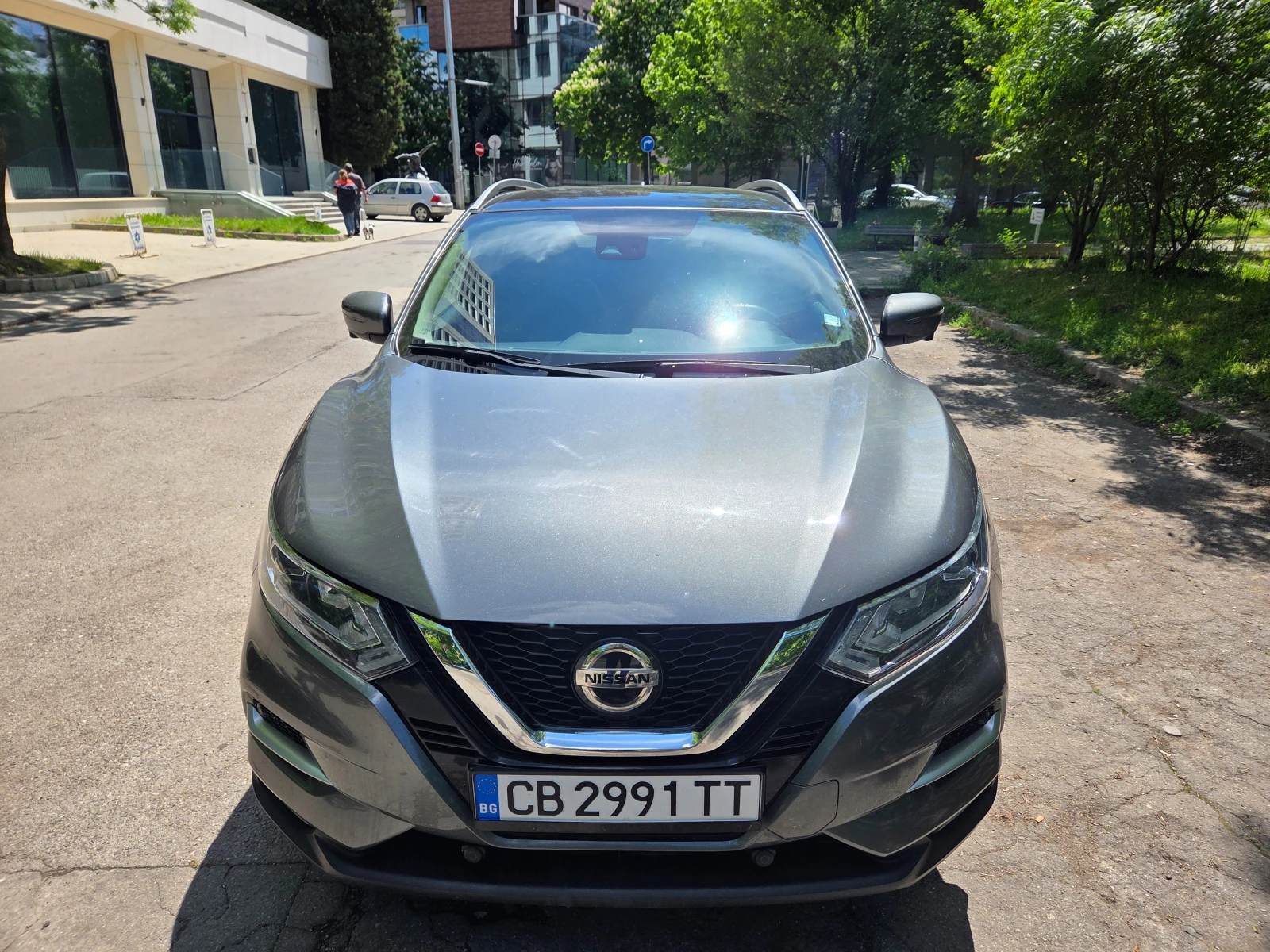 Nissan Qashqai 1.3I, снимка 4 - Автомобили и джипове - 54542909