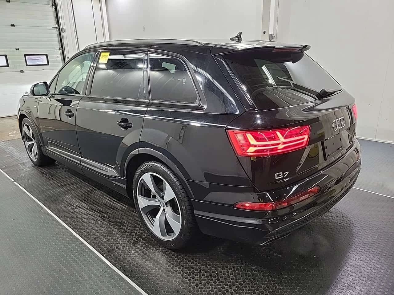 Audi Q7 Technik/МАСАЖИ/ДИСТРОНИК/360 КАМ/ПАНО/2 КЛЮЧА, снимка 5 - Автомобили и джипове - 54756369