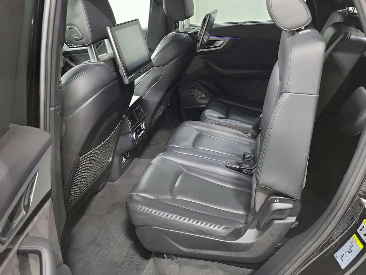 Audi Q7 Technik/МАСАЖИ/ДИСТРОНИК/360 КАМ/ПАНО/2 КЛЮЧА, снимка 12 - Автомобили и джипове - 54756369