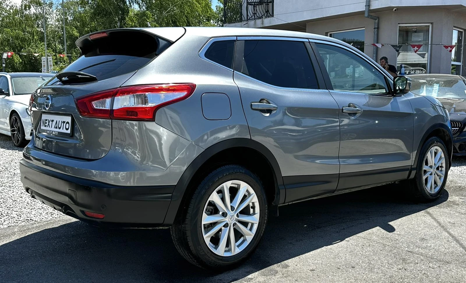 Nissan Qashqai 1.6D 131HP AUTOMAT EURO6B, снимка 5 - Автомобили и джипове - 54928773