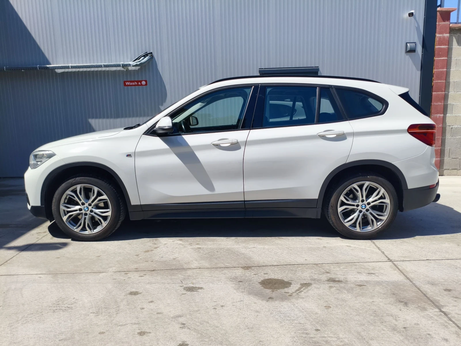BMW X1, снимка 4 - Автомобили и джипове - 55103379