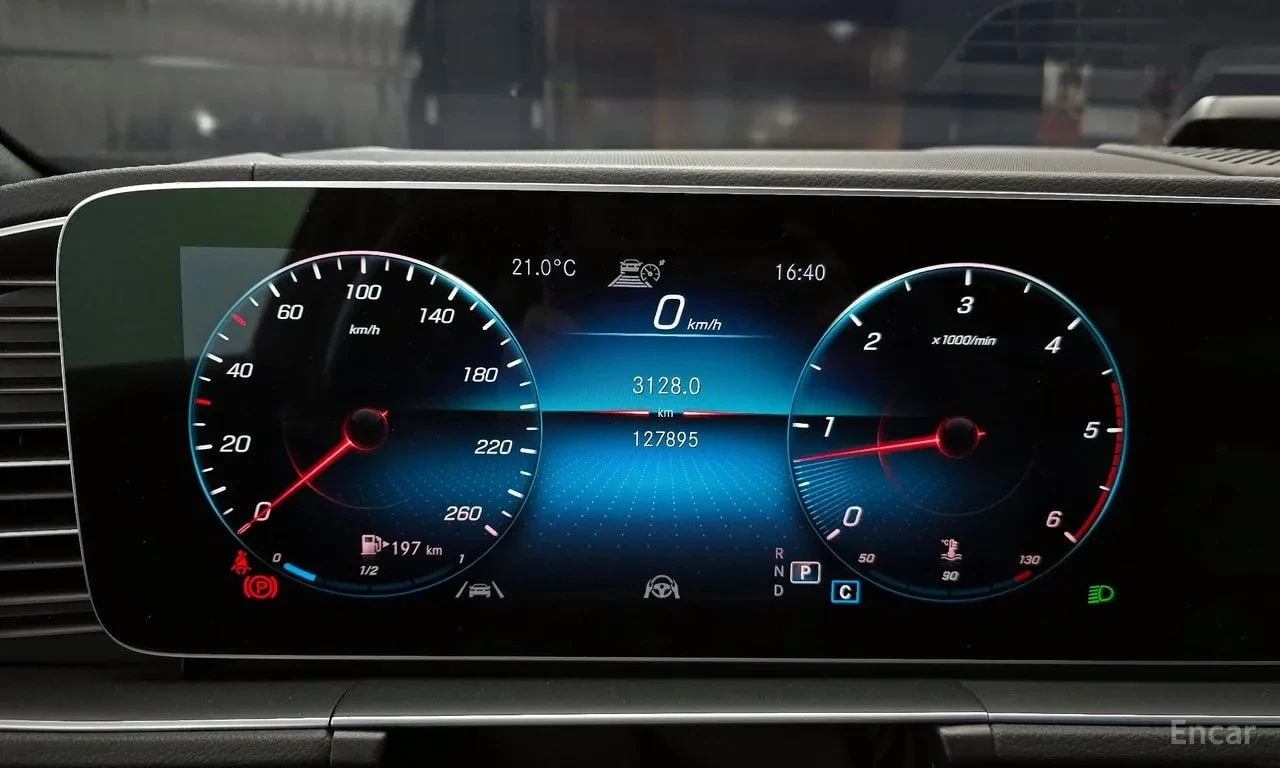 Mercedes-Benz GLE 400 / ДИСТРОНИК / ОБДУХВАНЕ / ХЕД-ЪП / 360 / АМБИЕНТО, снимка 8 - Автомобили и джипове - 56096727
