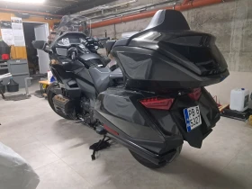Honda Gold Wing -946 км.DCT+ AIRBAG-BLACK EDITION-НОВ, снимка 16 - Мотоциклети и мототехника - 53066859