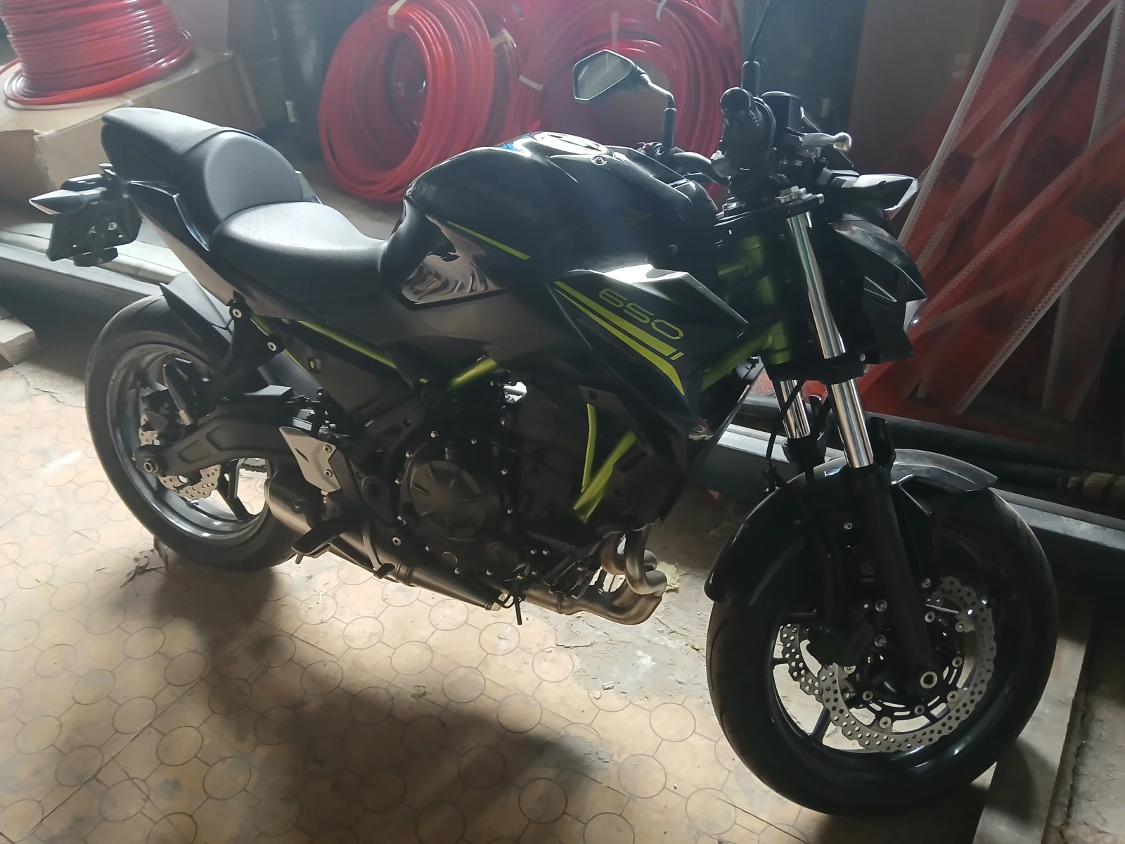 Kawasaki Z 650, снимка 3 - Мотоциклети и мототехника - 54966011