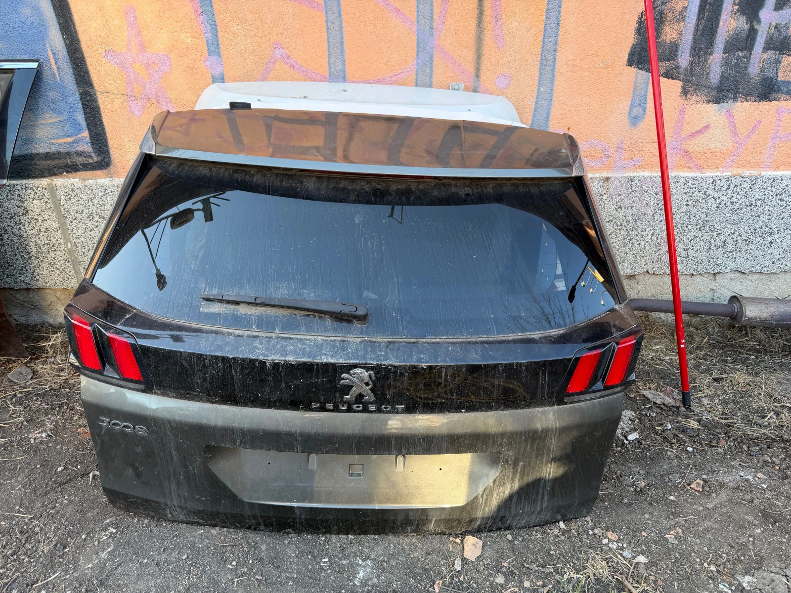 Peogeot 3008 2017г заден капак със стъкло , снимка 2 - Части - 53881810