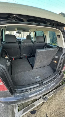 VW Touran 2.0 TDI, снимка 6
