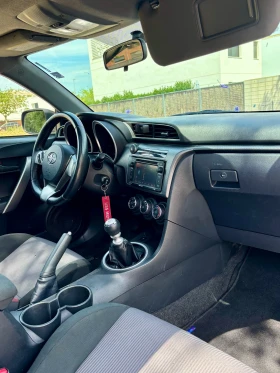 Toyota Scion 2.5, снимка 5