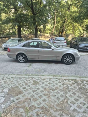 Mercedes-Benz E 200, снимка 4