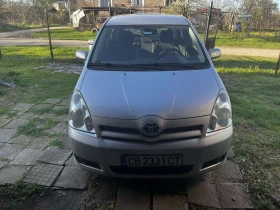 Toyota Corolla verso, снимка 1