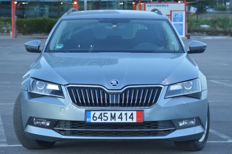 Skoda Superb 2.0 TDI / LED / CarPlay, снимка 2 - Автомобили и джипове - 47108179