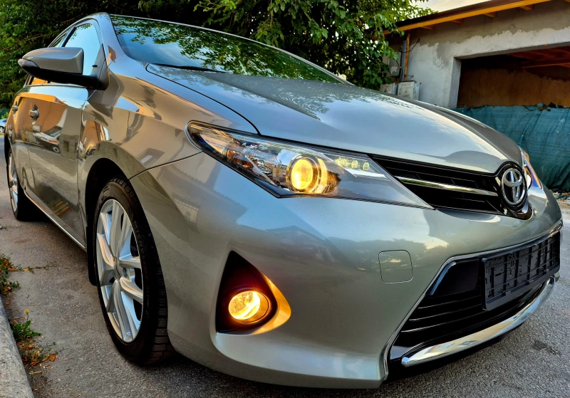 Toyota Auris 2.0D4D-нави-LED-6speed-japan, снимка 6 - Автомобили и джипове - 46911980