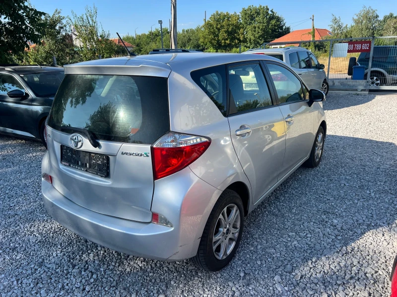 Toyota Verso S 1.4 D-4D, снимка 7 - Автомобили и джипове - 46989077