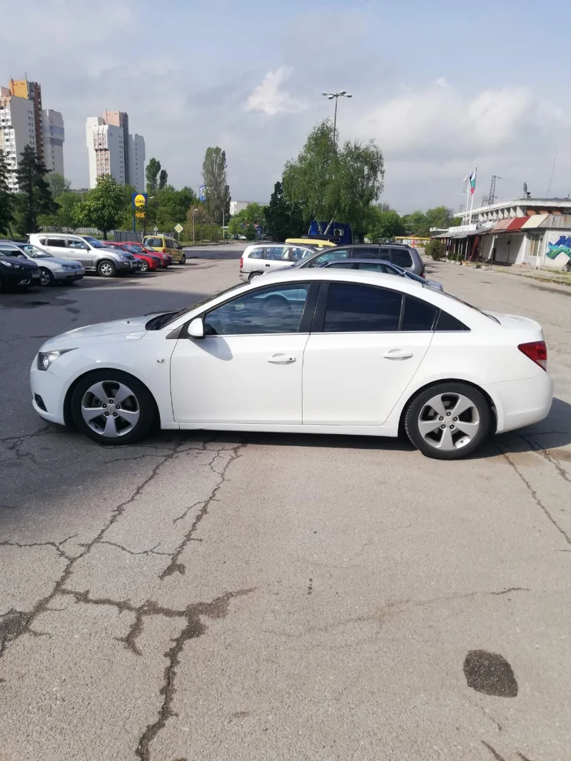 Chevrolet Cruze, снимка 3 - Автомобили и джипове - 47311998