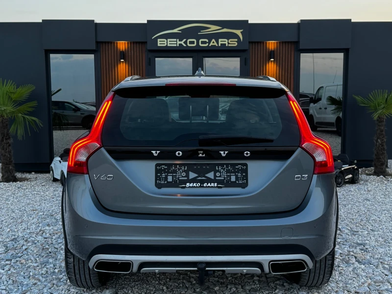 Volvo V60 Cross Country Нов внос от Белгия!, снимка 8 - Автомобили и джипове - 47455577