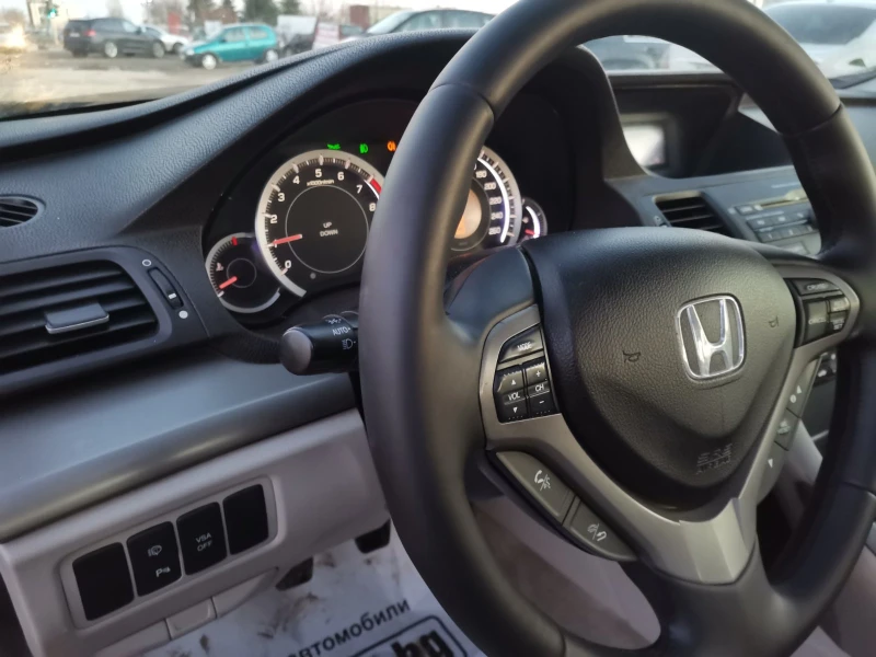 Honda Accord УНИКАТ* 2.4i-vtec/201hp/КОЖА/, снимка 8 - Автомобили и джипове - 47493374