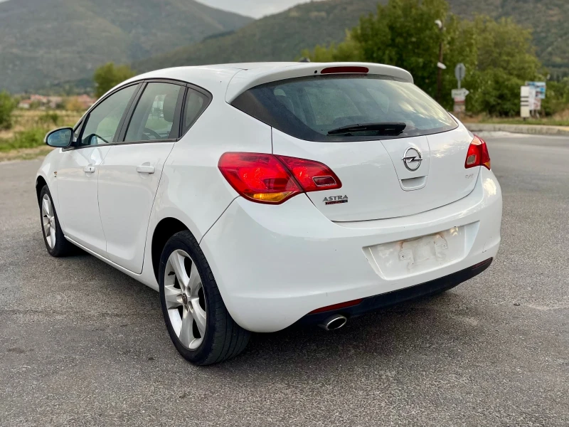 Opel Astra   * Фабрична ГАЗ * , снимка 4 - Автомобили и джипове - 47506813