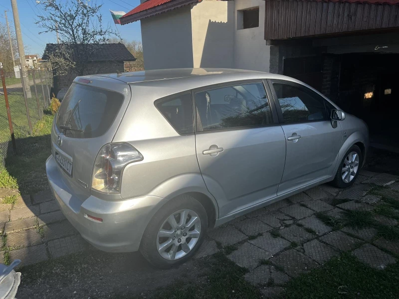 Toyota Corolla verso, снимка 6 - Автомобили и джипове - 47520110