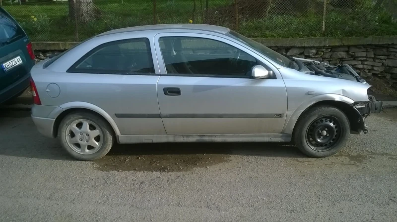 Opel Astra 1.6 16v, снимка 6 - Автомобили и джипове - 48963833