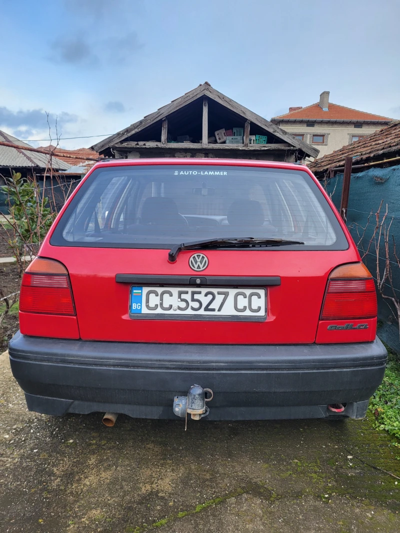 VW Golf, снимка 2 - Автомобили и джипове - 49213267